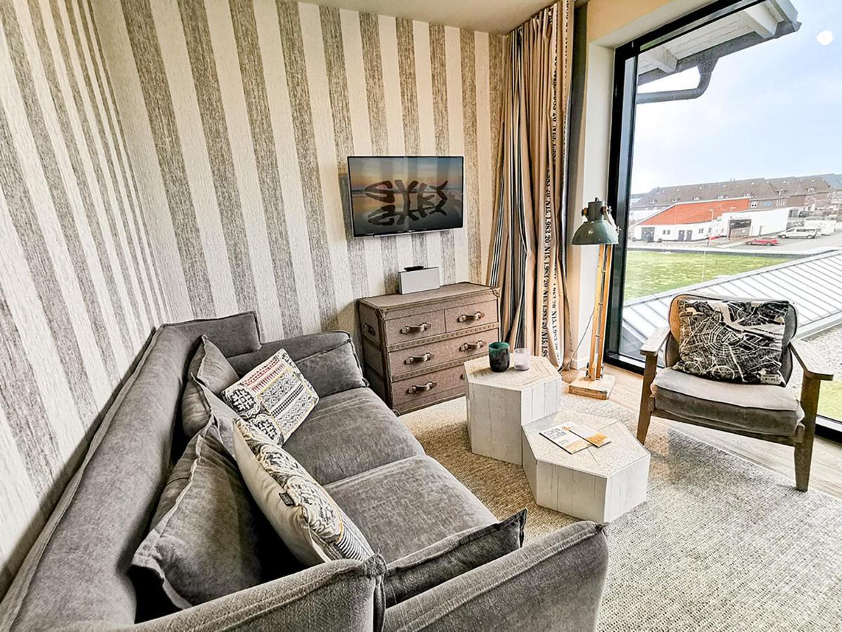 Easy Living Hotel Лист Екстериор снимка
