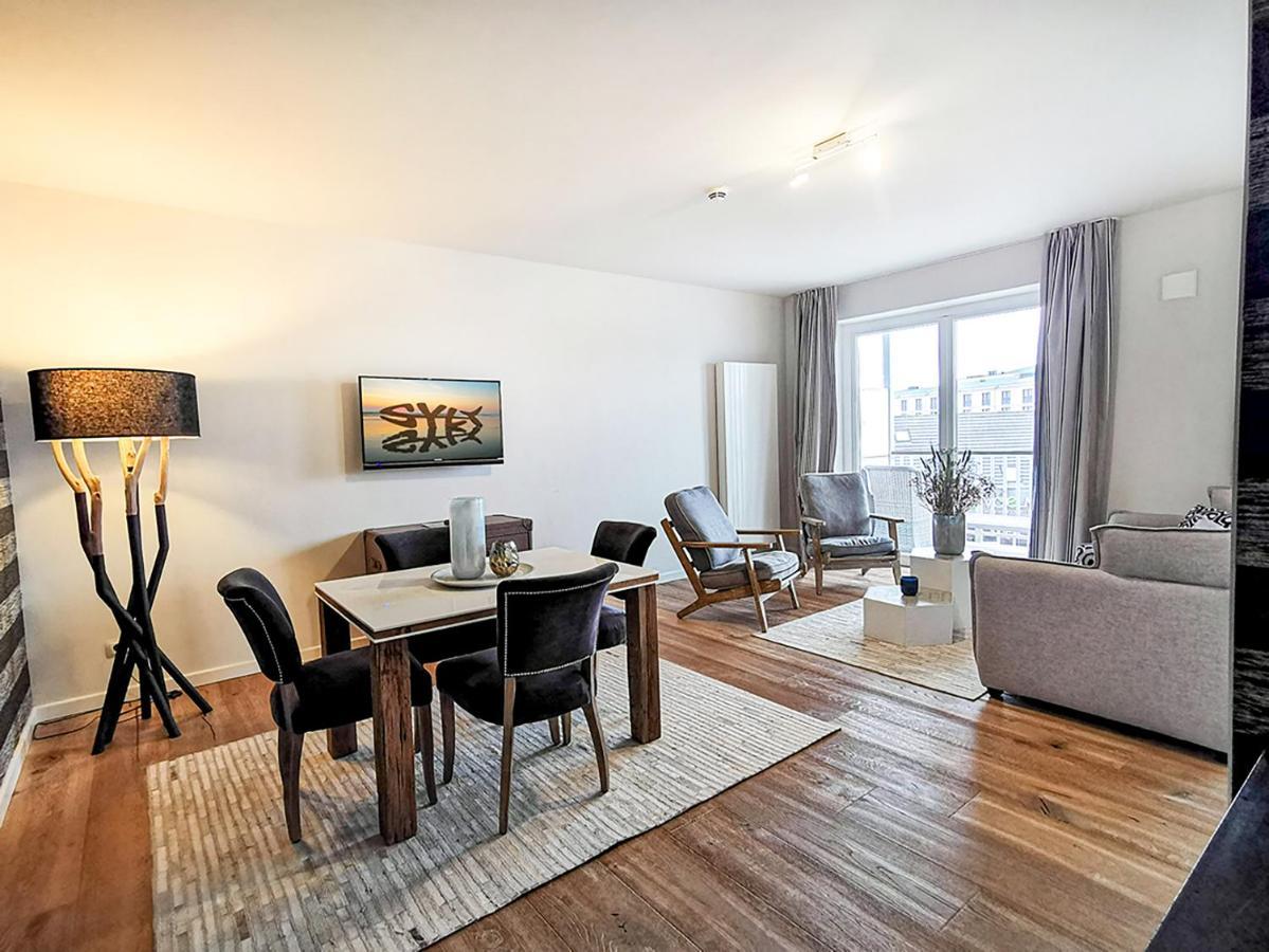 Easy Living Hotel Лист Екстериор снимка