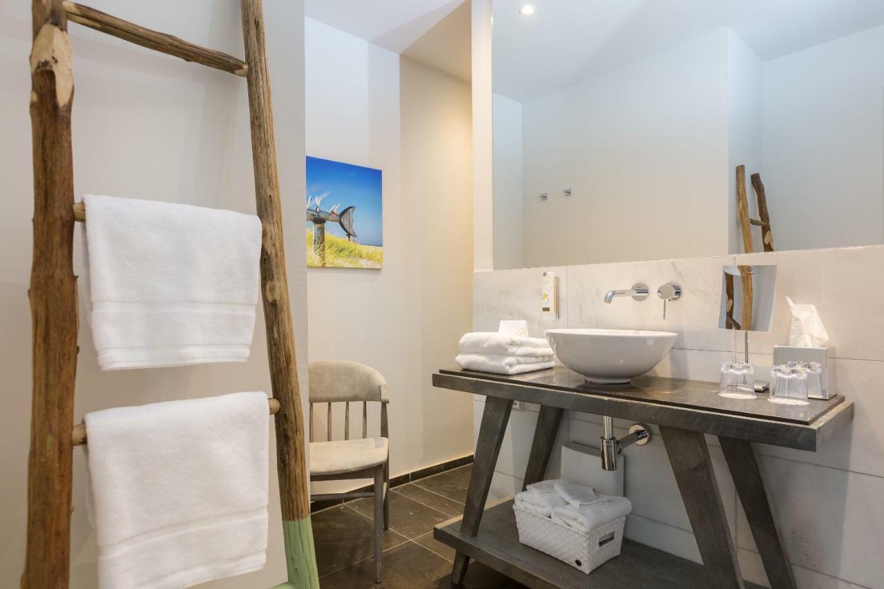 Easy Living Hotel Лист Екстериор снимка