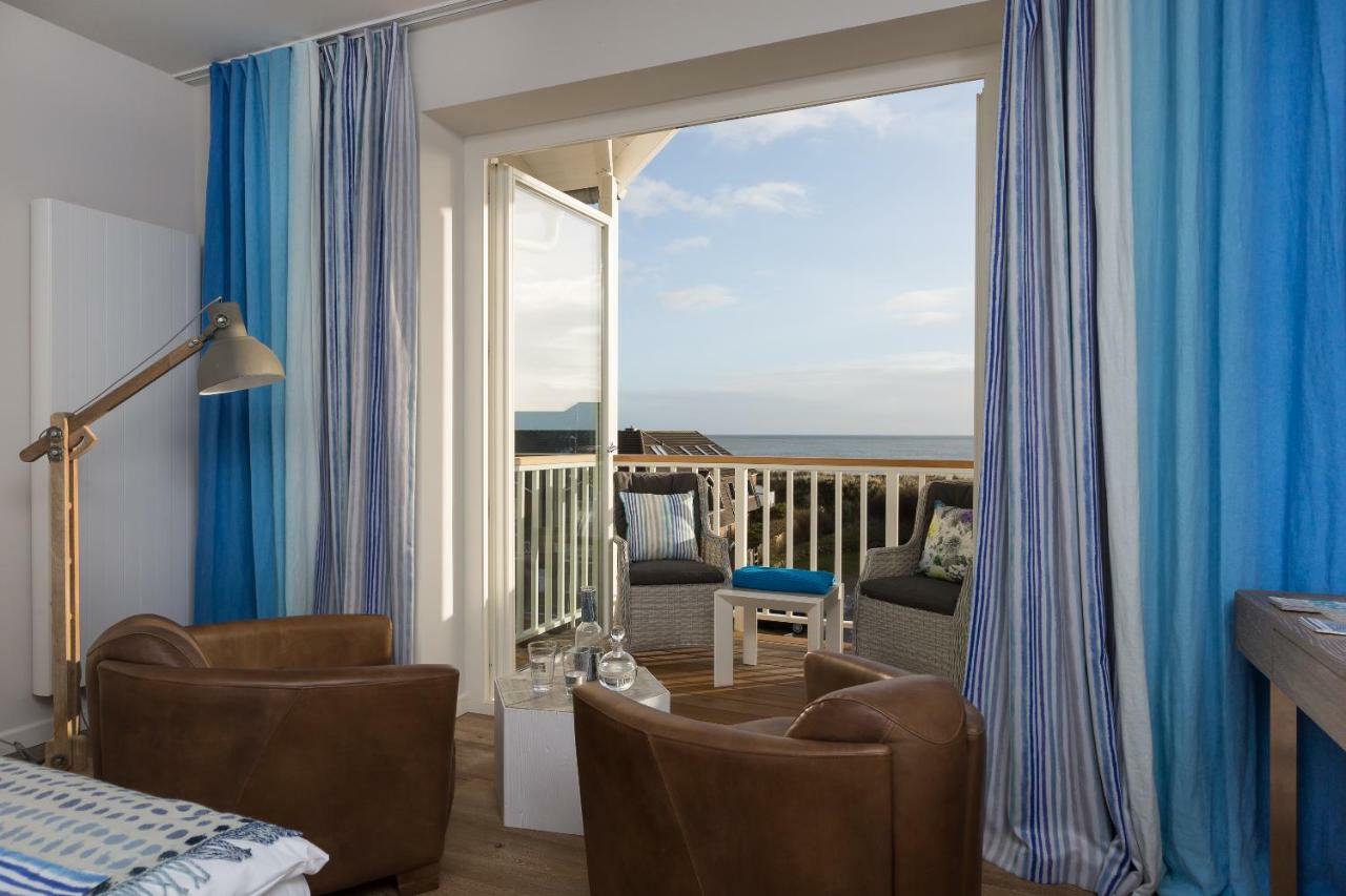Easy Living Hotel Лист Екстериор снимка